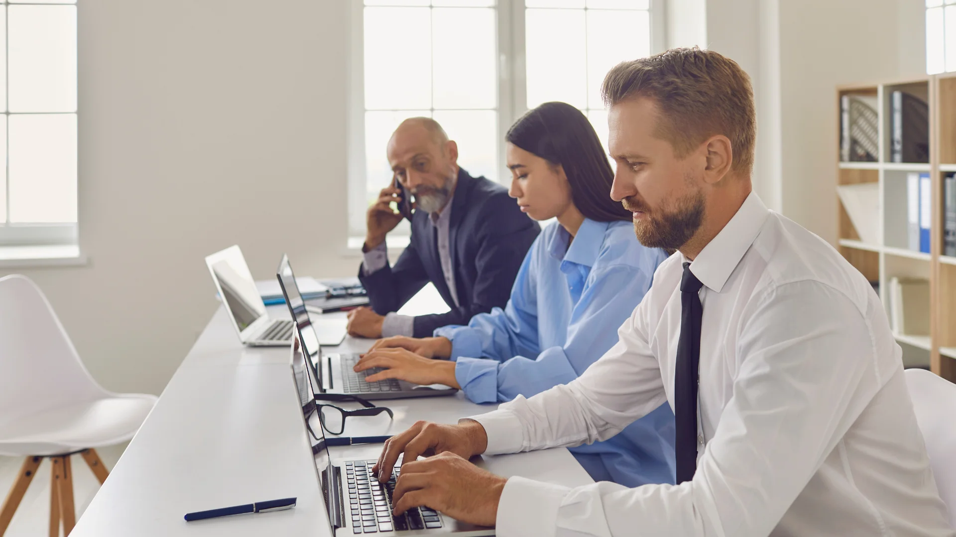 Manage UK Company Mail Remotely: 5 Proven Methods in 2026